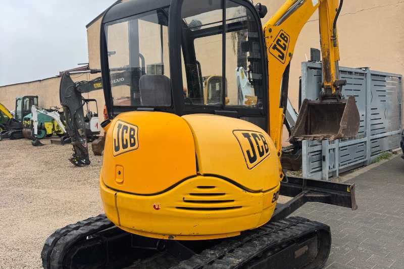 OmecoHub - Immagine JCB 8032Z